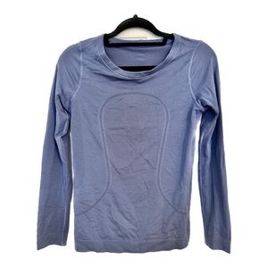 Lululemon Womens Long Sleeve Athletic Tee in Color Water Drop Size Small